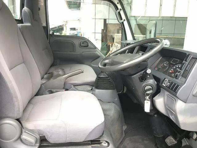 いすゞエルフ平ボディ小型（2t・3t）[写真22]