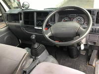 いすゞエルフ平ボディ小型（2t・3t）[写真25]