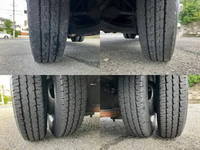 三菱ふそうキャンター平ボディ小型（2t・3t）[写真18]