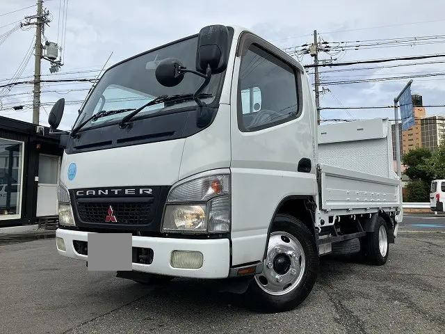 三菱ふそうキャンター平ボディ小型（2t・3t）[写真03]