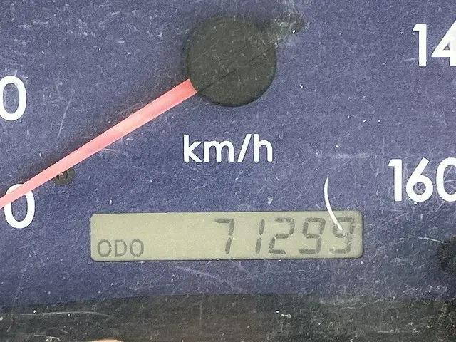 三菱ふそうキャンター平ボディ小型（2t・3t）[写真37]