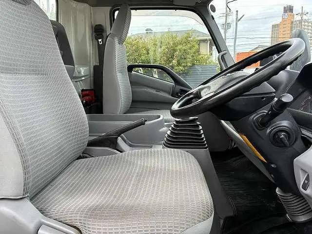 日野デュトロアルミブロック小型（2t・3t）[写真35]