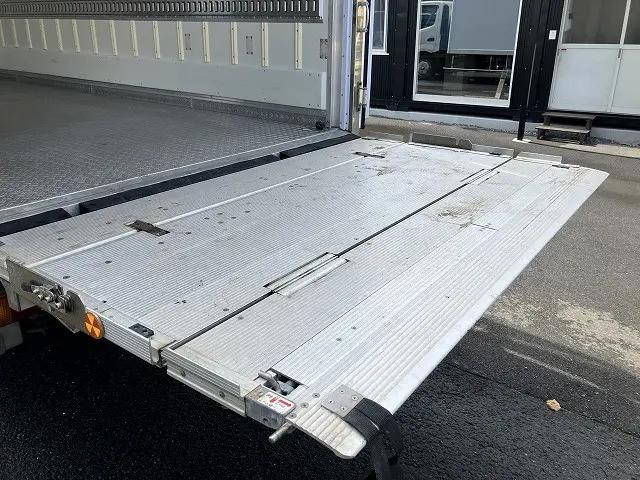 日野デュトロ冷凍車（冷蔵車）小型（2t・3t）[写真15]