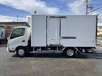 日野デュトロ冷凍車（冷蔵車）小型（2t・3t）[写真07]