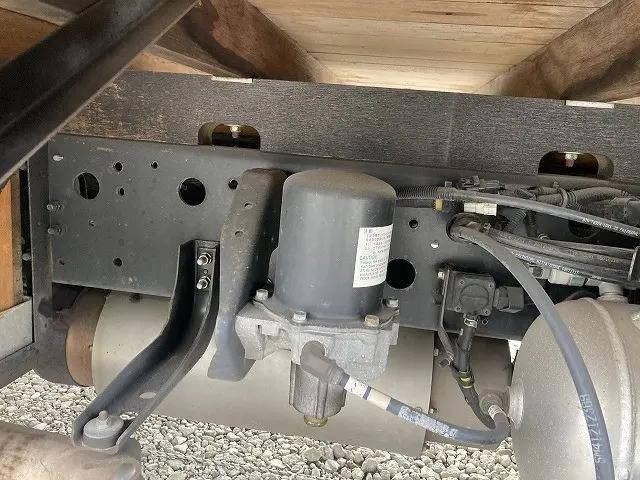 日野レンジャー平ボディ中型（4t）[写真25]