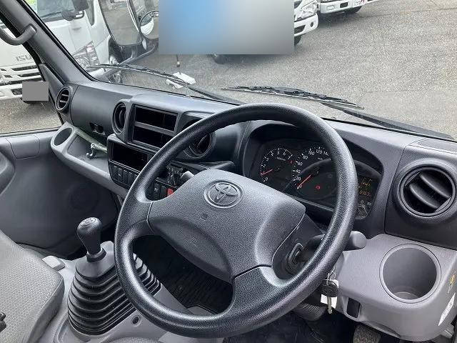 トヨタダイナ平ボディ小型（2t・3t）[写真24]