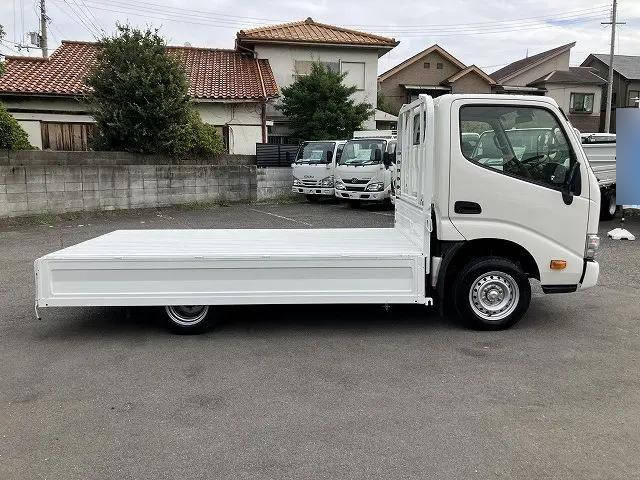 トヨタダイナ平ボディ小型（2t・3t）[写真08]