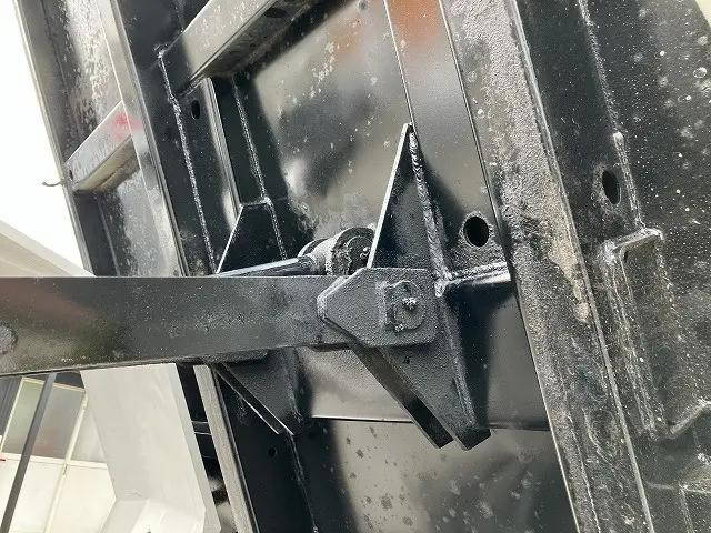 いすゞフォワードダンプ中型（4t）[写真19]