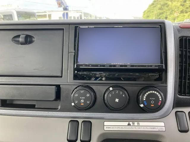 三菱ふそうキャンターセーフティローダー小型（2t・3t）[写真15]