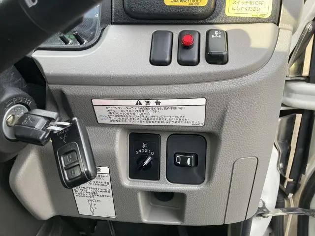 三菱ふそうキャンターセーフティローダー小型（2t・3t）[写真17]