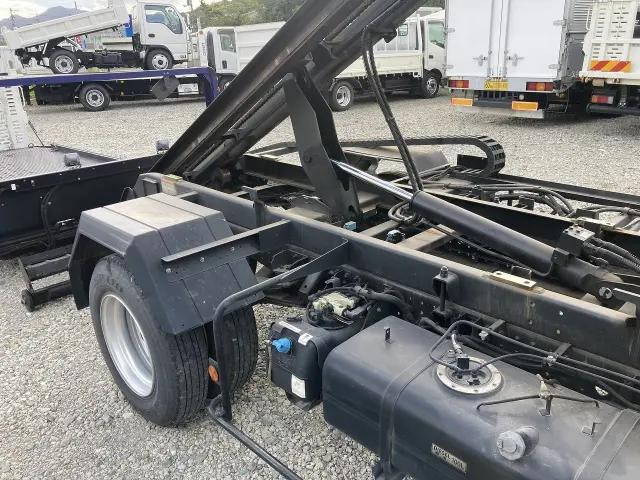 三菱ふそうキャンターセーフティローダー小型（2t・3t）[写真30]