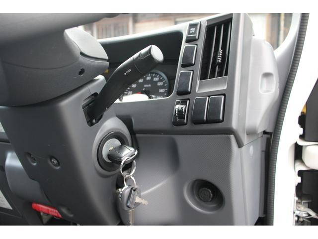 いすゞエルフ高所作業車小型（2t・3t）[写真33]