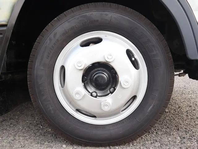 三菱ふそうキャンターアルミバン小型（2t・3t）[写真22]