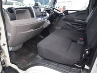 三菱ふそうキャンターアルミバン小型（2t・3t）[写真33]