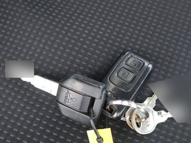 三菱ふそうキャンターアルミバン小型（2t・3t）[写真40]