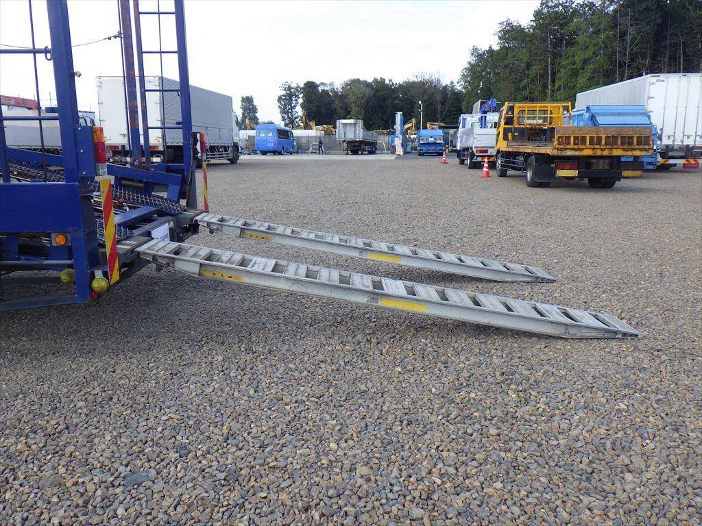 日野レンジャーキャリアカー増トン（6t・8t）[写真10]