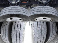 いすゞエルフ冷凍車（冷蔵車）小型（2t・3t）[写真11]