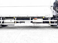 UDトラックスコンドルアルミウイング増トン（6t・8t）[写真13]