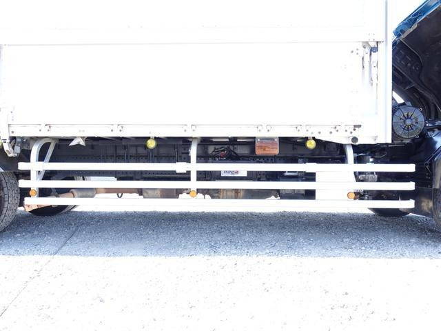 いすゞフォワード冷蔵冷凍ウイング増トン（6t・8t）[写真14]