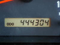 いすゞフォワード冷蔵冷凍ウイング増トン（6t・8t）[写真22]