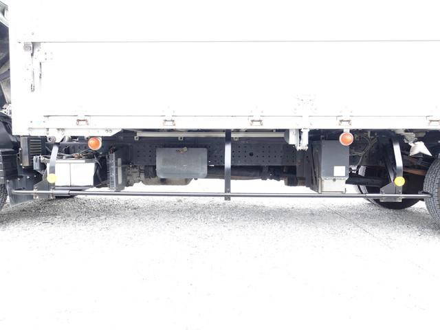 三菱ふそうキャンターアルミウイング小型（2t・3t）[写真14]