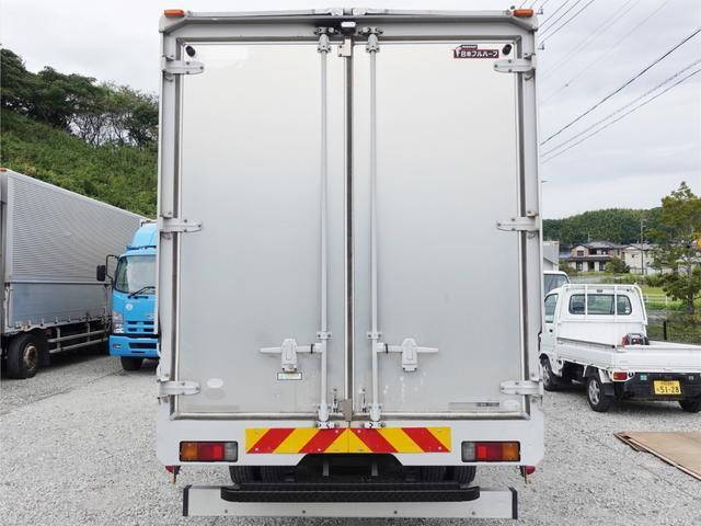 三菱ふそうキャンターアルミウイング小型（2t・3t）[写真02]