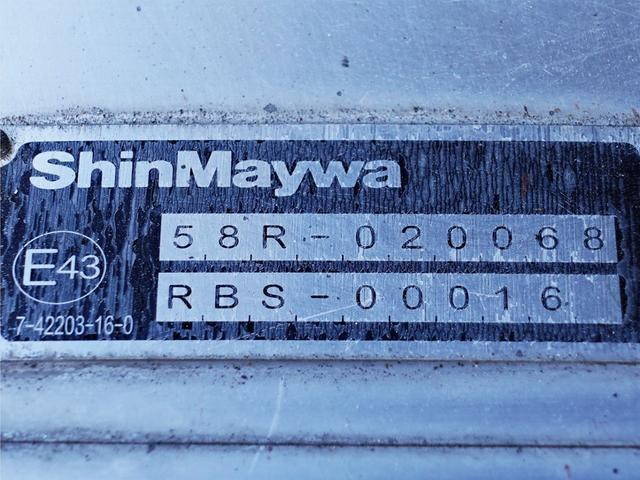 日野レンジャー冷凍車（冷蔵車）中型（4t）[写真10]