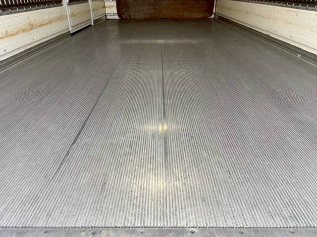 日野デュトロ冷凍車（冷蔵車）小型（2t・3t）[写真13]