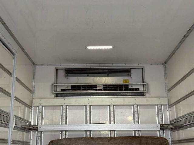 日野デュトロ冷凍車（冷蔵車）小型（2t・3t）[写真16]