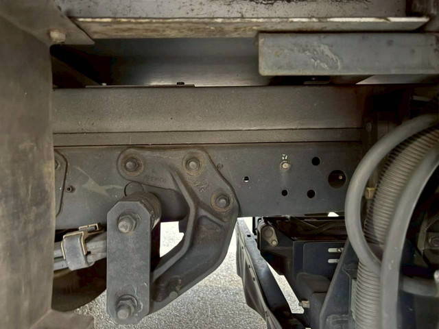 日野デュトロ冷凍車（冷蔵車）小型（2t・3t）[写真34]