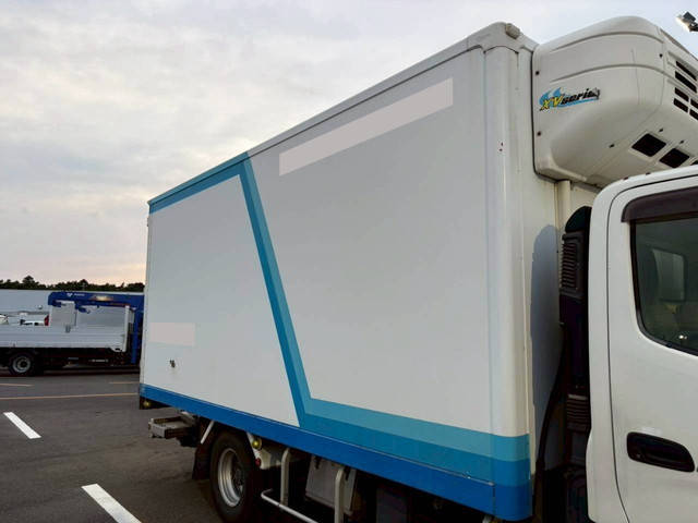 日野デュトロ冷凍車（冷蔵車）小型（2t・3t）[写真07]