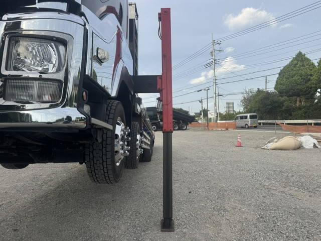 いすゞギガセルフクレーン4段大型（10t）[写真15]