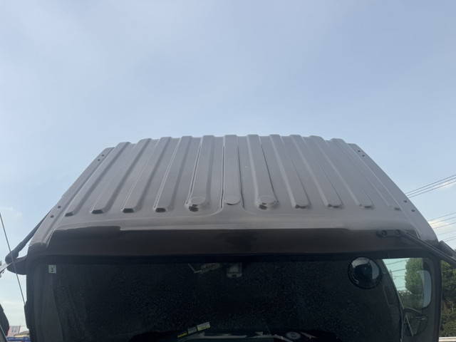 いすゞギガセルフクレーン4段大型（10t）[写真32]