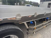 いすゞギガセルフクレーン4段大型（10t）[写真40]