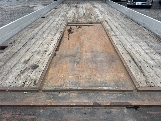 いすゞギガセルフクレーン4段大型（10t）[写真07]