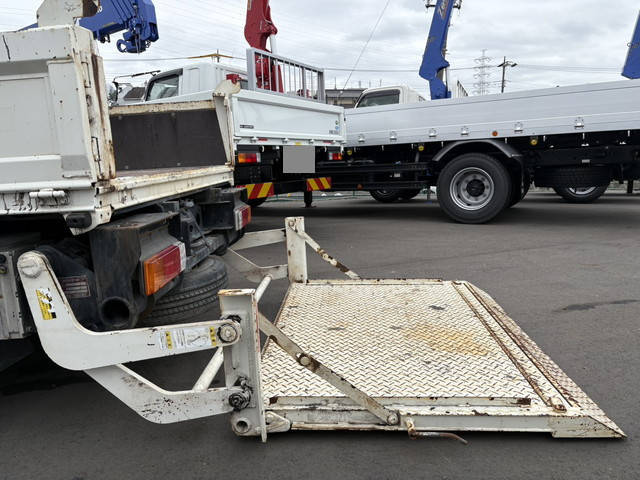 日野デュトロダブルキャブ（Wキャブ）小型（2t・3t）[写真12]