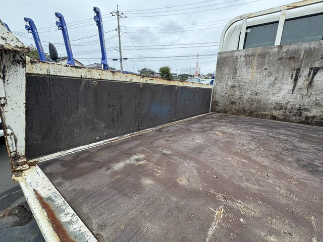 日野デュトロダブルキャブ（Wキャブ）小型（2t・3t）[写真16]