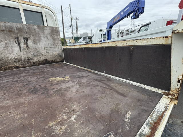 日野デュトロダブルキャブ（Wキャブ）小型（2t・3t）[写真17]