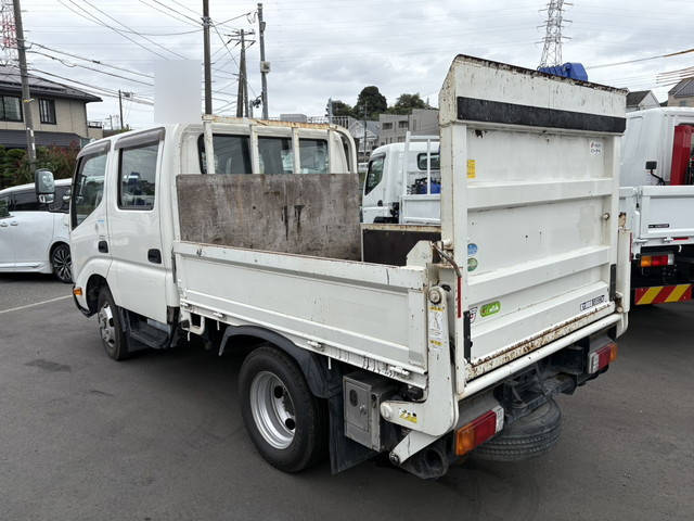 日野デュトロダブルキャブ（Wキャブ）小型（2t・3t）[写真02]
