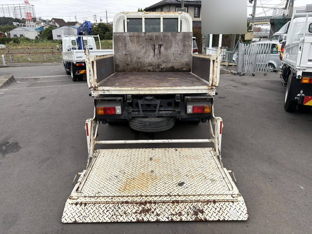 日野デュトロダブルキャブ（Wキャブ）小型（2t・3t）[写真09]