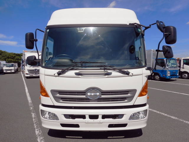 日野レンジャーアルミバン中型（4t）[写真03]