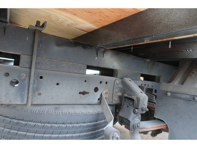 三菱ふそうキャンタークレーン4段小型（2t・3t）[写真10]