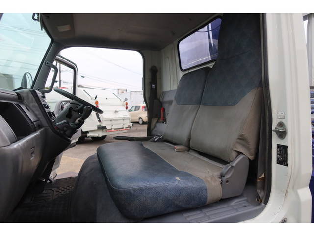 三菱ふそうキャンタークレーン4段小型（2t・3t）[写真38]