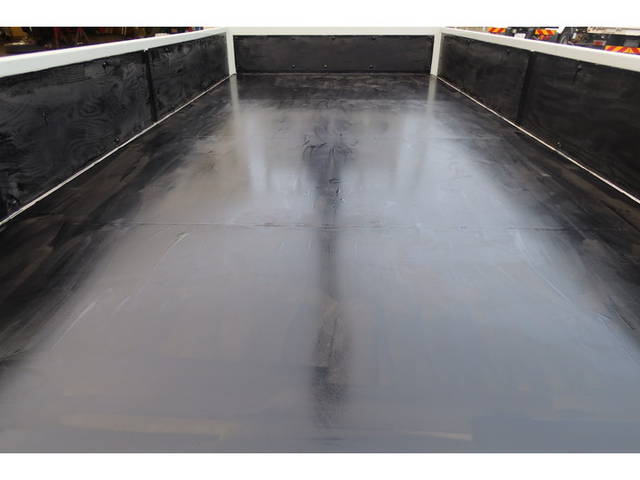 三菱ふそうキャンタークレーン4段小型（2t・3t）[写真08]