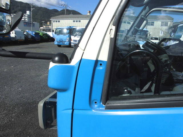 日野デュトロパッカー車（塵芥車）小型（2t・3t）[写真20]