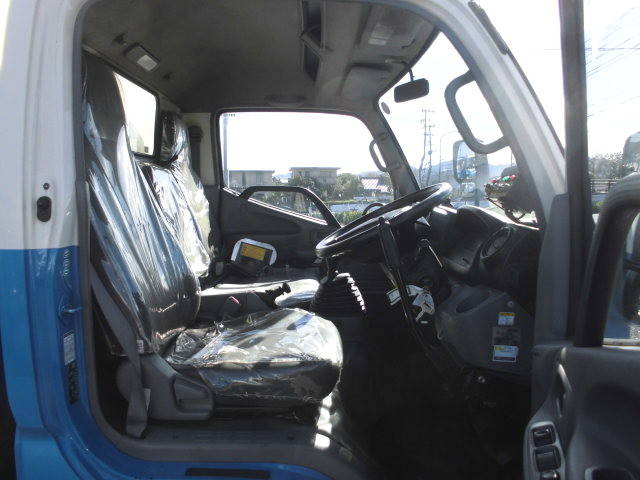 日野デュトロパッカー車（塵芥車）小型（2t・3t）[写真25]