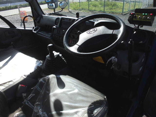 日野デュトロパッカー車（塵芥車）小型（2t・3t）[写真26]