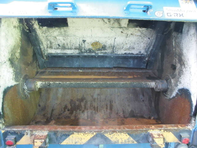 日野デュトロパッカー車（塵芥車）小型（2t・3t）[写真04]