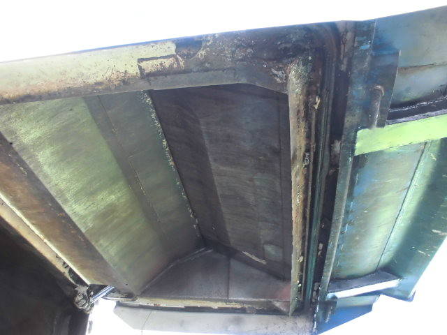 日野デュトロパッカー車（塵芥車）小型（2t・3t）[写真08]