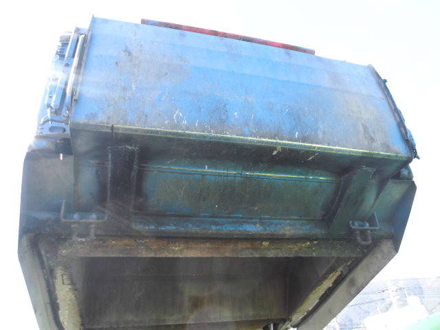 日野デュトロパッカー車（塵芥車）小型（2t・3t）[写真09]